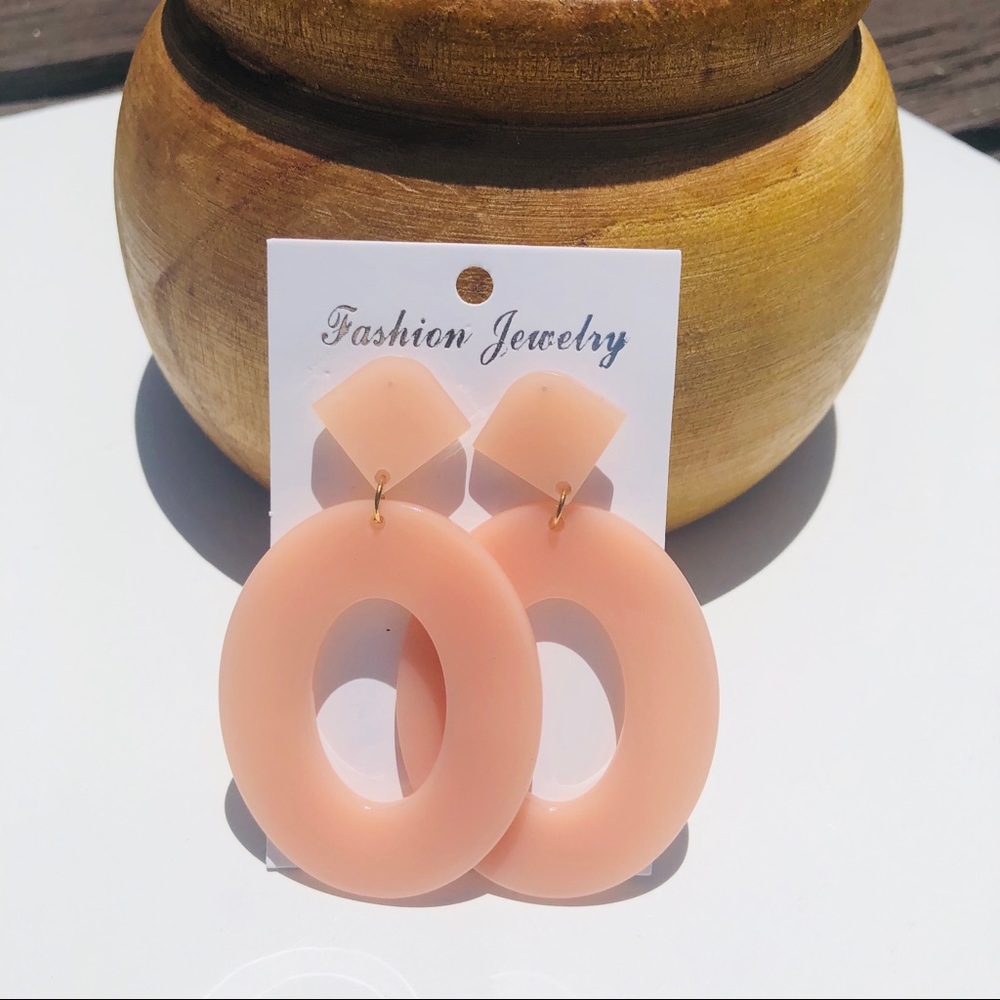 Peach Acrylic Earrings 2/$20 - Picture 1 of 4